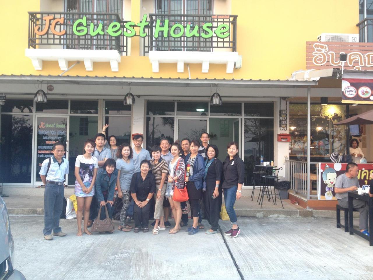 Jc Guesthouse @ Suratthani Airport Surat Thani Exterior foto